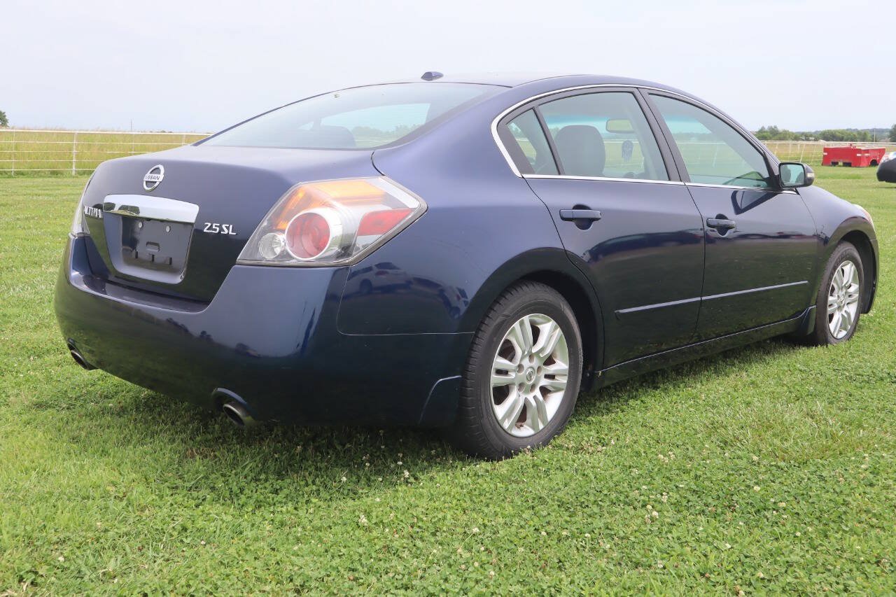 Used 2012 Nissan Altima 2.5 SL w/ 2.5SL Pkg FWD image 2