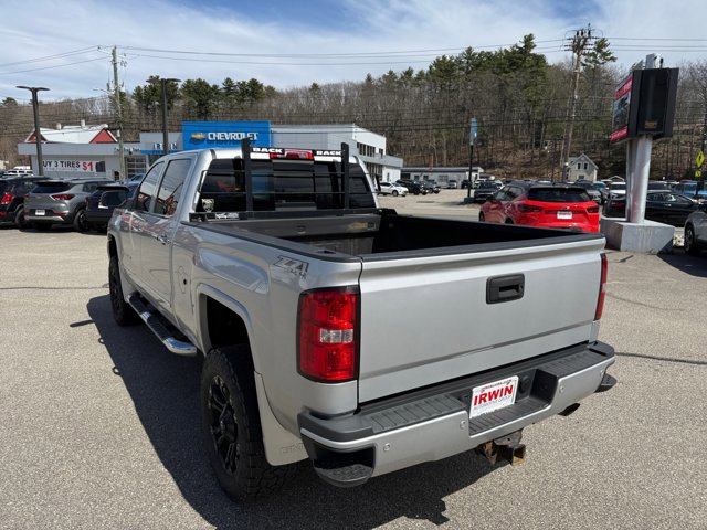 Used 2015 GMC Sierra 2500 Denali w/ Suspension Package, Off-Road AWD/4WD image 17