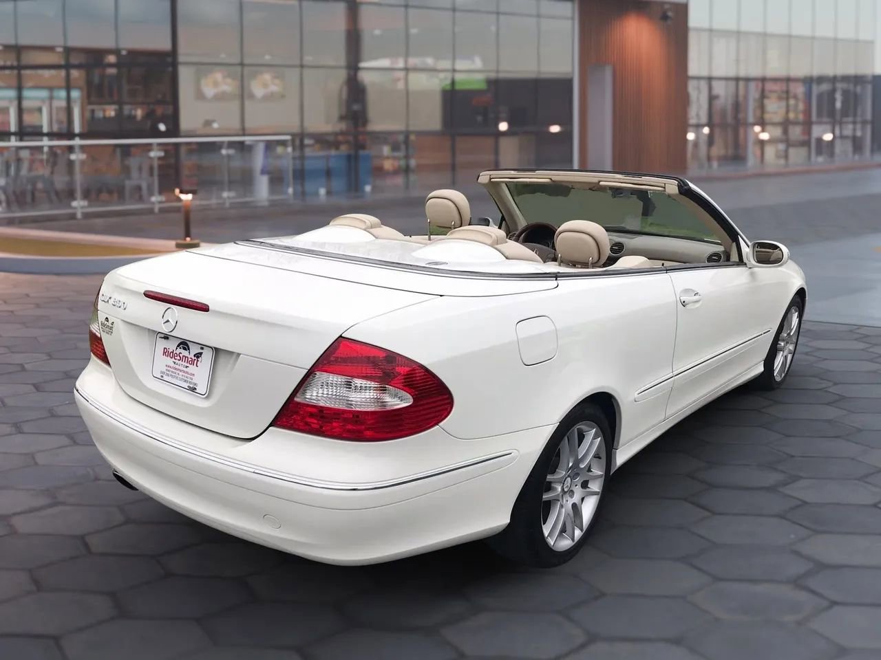 Used 2009 Mercedes-Benz CLK 350 Cabriolet image 5