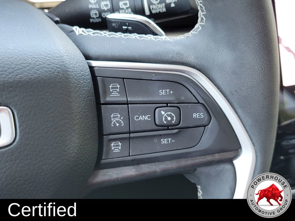 Used 2023 Jeep Grand Cherokee Limited w/ Luxury Tech Group II RWD image 31