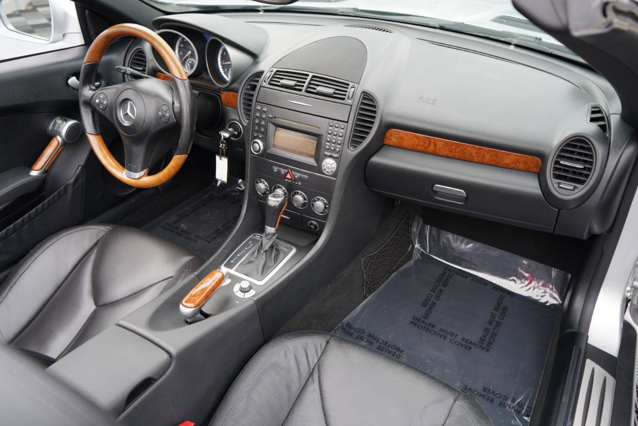Used 2009 Mercedes-Benz SLK 300 2dr Roadster 3.0L w/ Premium I Pkg image 53