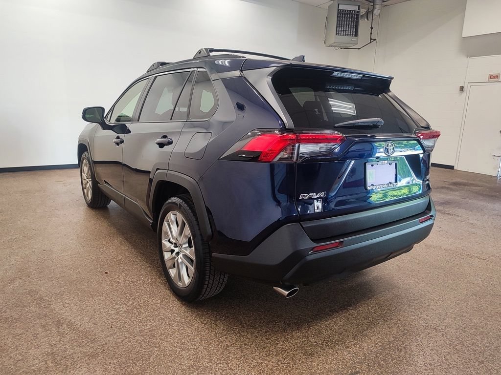 Used 2019 Toyota RAV4 XLE Premium w/ Cold Weather Package AWD/4WD image 3
