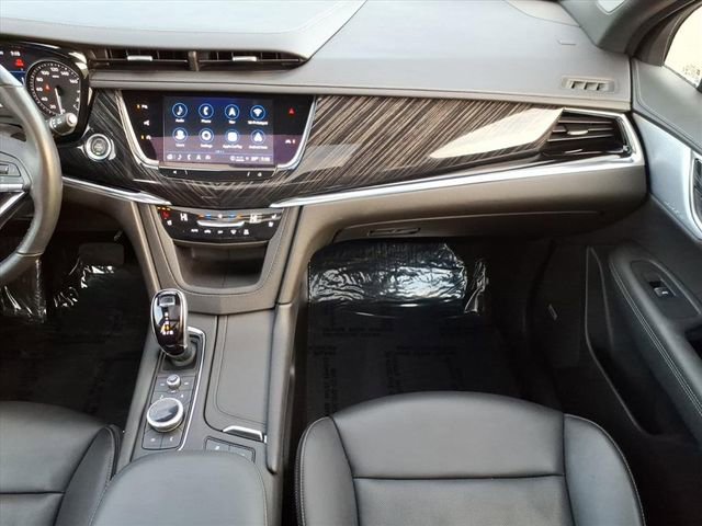 Certified 2023 Cadillac XT6 Premium Luxury w/ Technology Package image 17