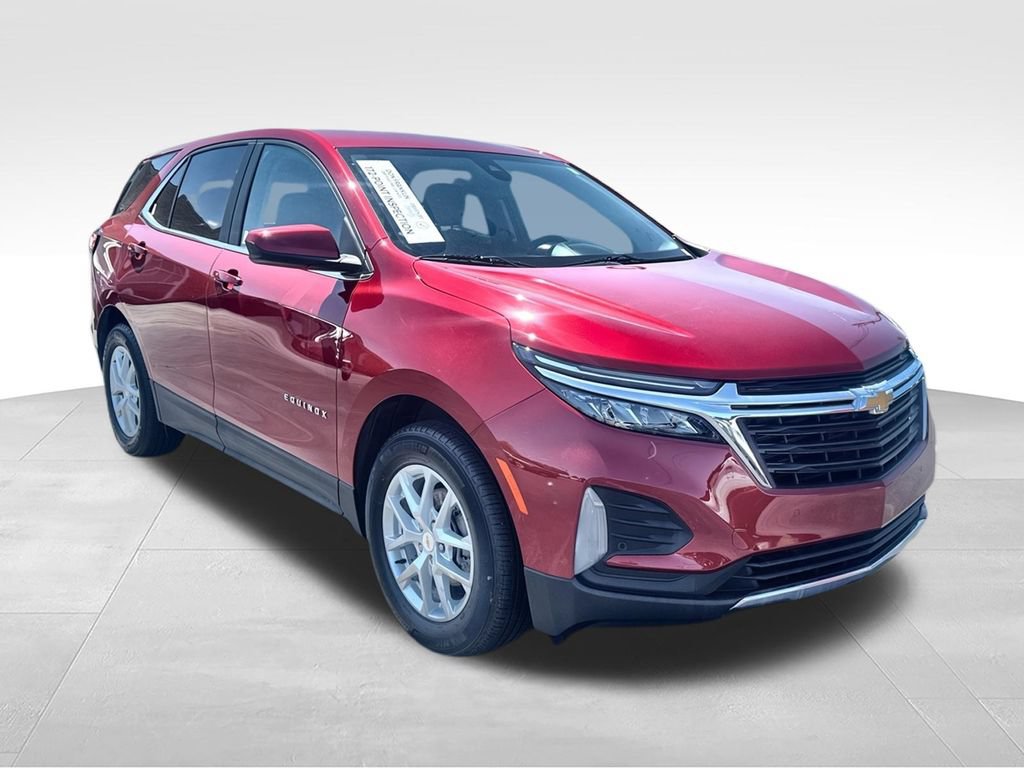 Used 2024 Chevrolet Equinox LT w/ LPO, Floor Liner Package FWD image 2