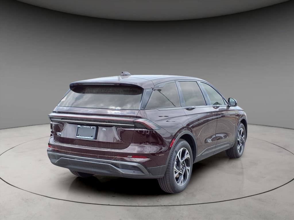 New 2025 Lincoln Nautilus Premier w/ Equipment Group 102A AWD/4WD image 8