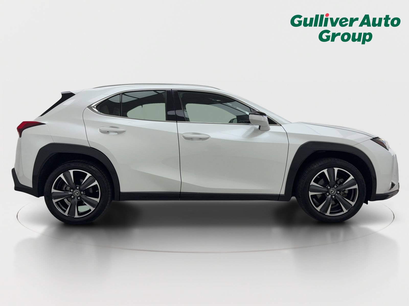 Used 2022 Lexus UX 200 w/ Accessory Package (Z2) FWD image 10