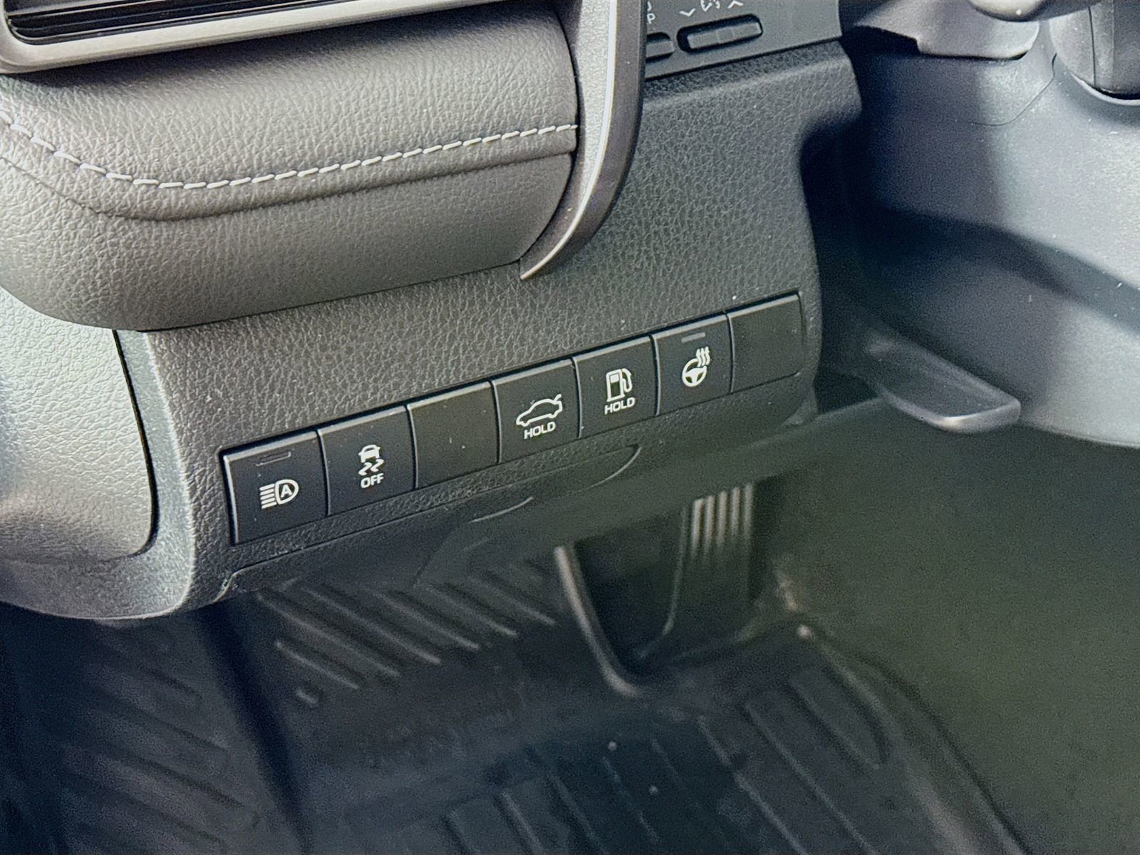 Used 2023 Toyota Camry XSE w/ Cold Weather Package FWD image 8