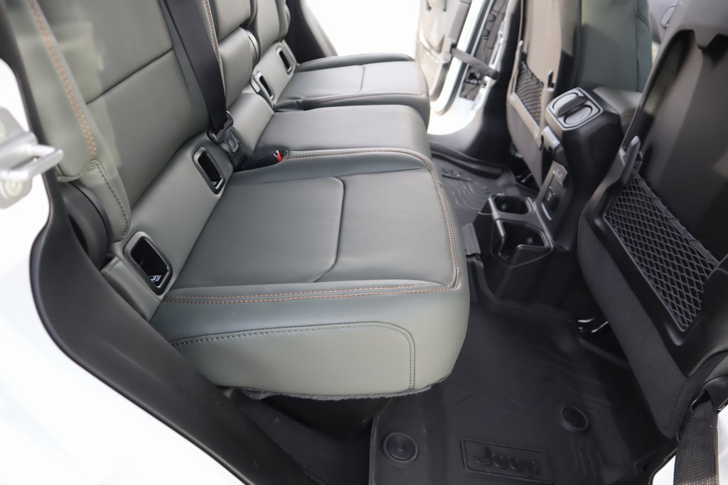 New 2026 Jeep Gladiator Mojave image 15