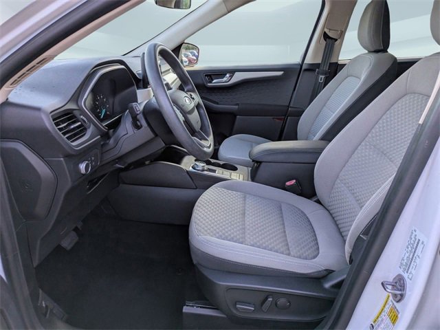 Used 2020 Ford Escape SE image 21