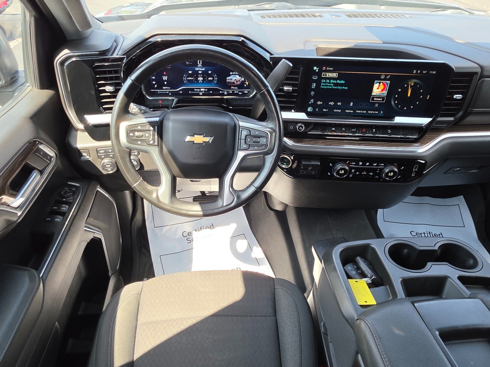Used 2023 Chevrolet Silverado 1500 LT AWD/4WD image 28