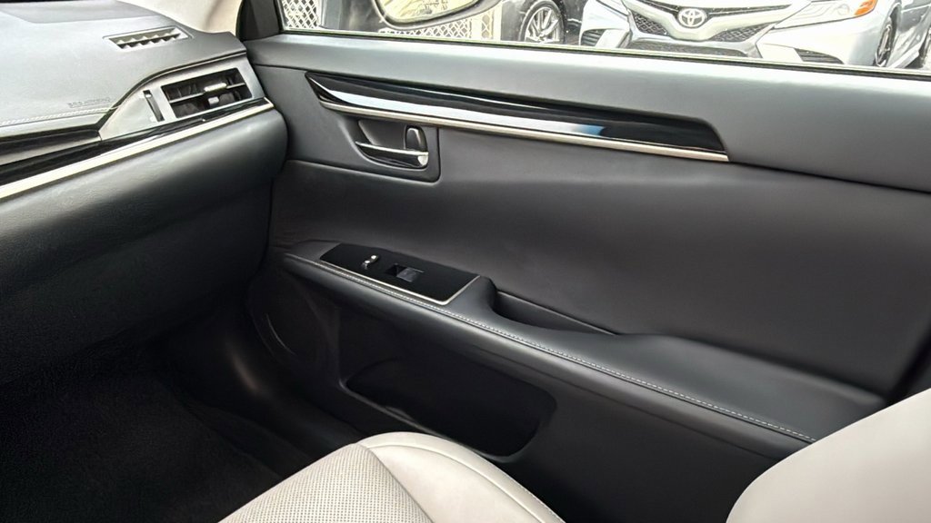 Used 2016 Lexus ES 350 image 17