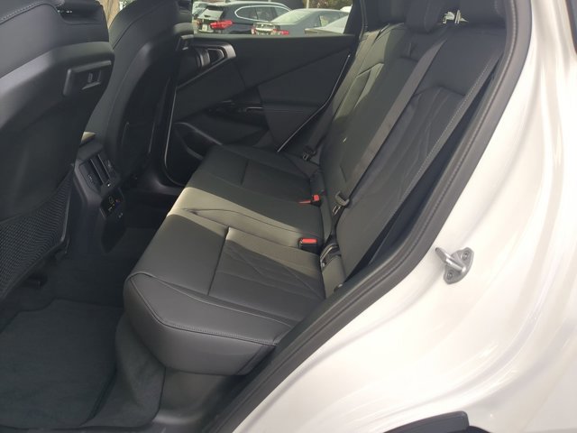 Used 2026 BMW X3 xDrive30 w/ Premium Package image 16