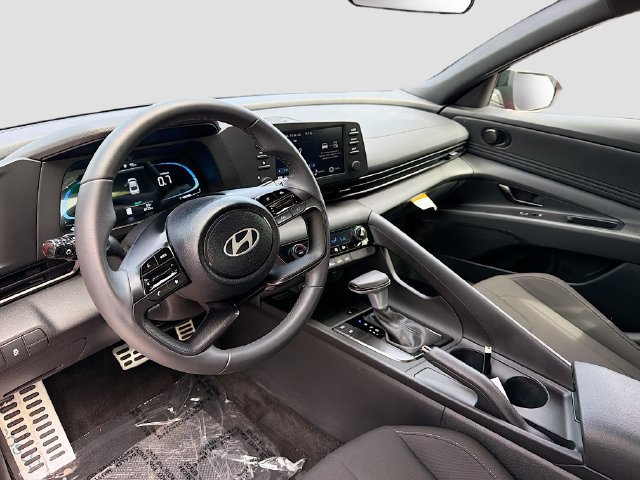 Certified 2026 Hyundai Elantra Sport FWD image 10