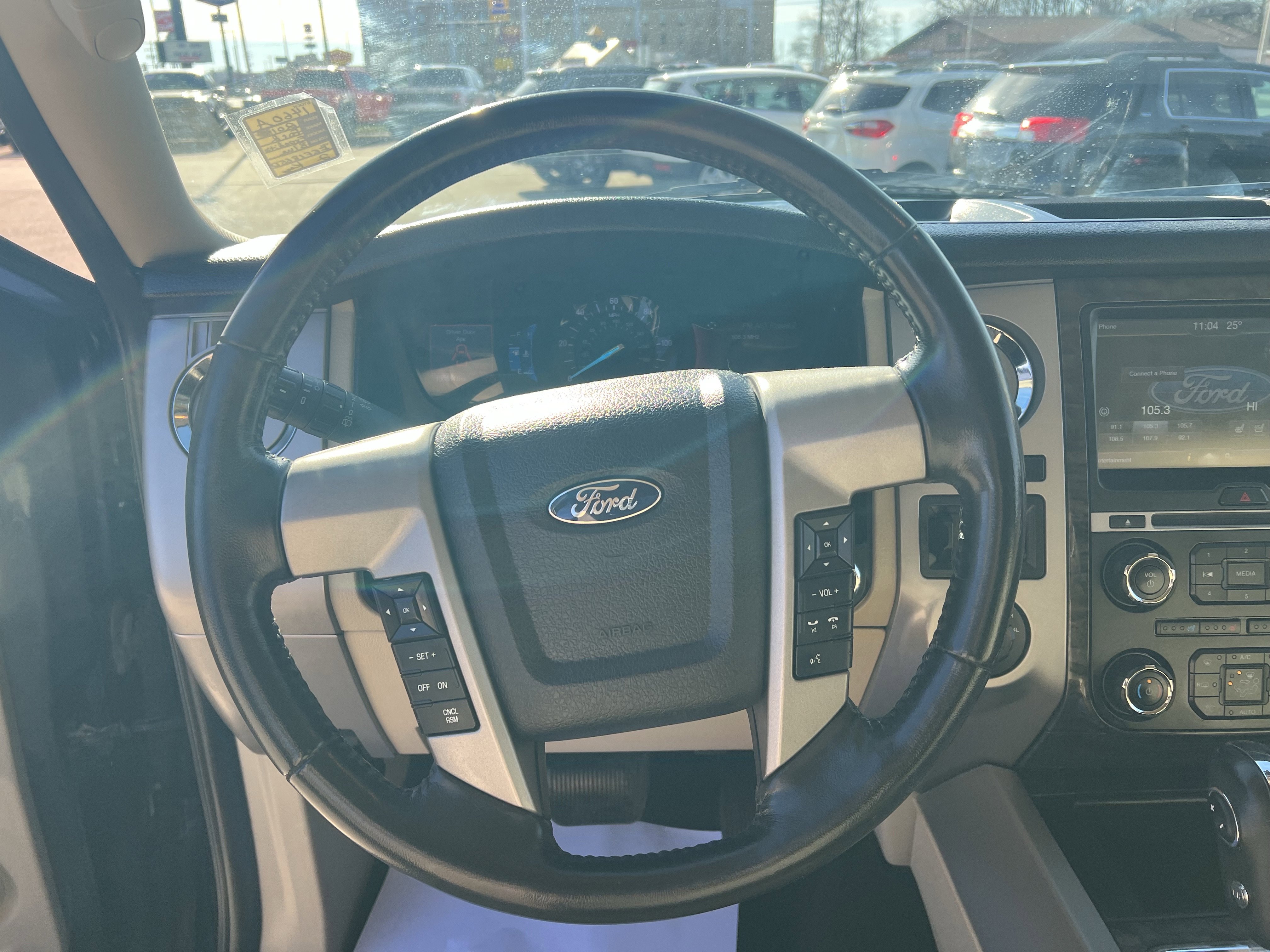 Used 2015 Ford Expedition Limited w/ Equipment Group 301A image 24