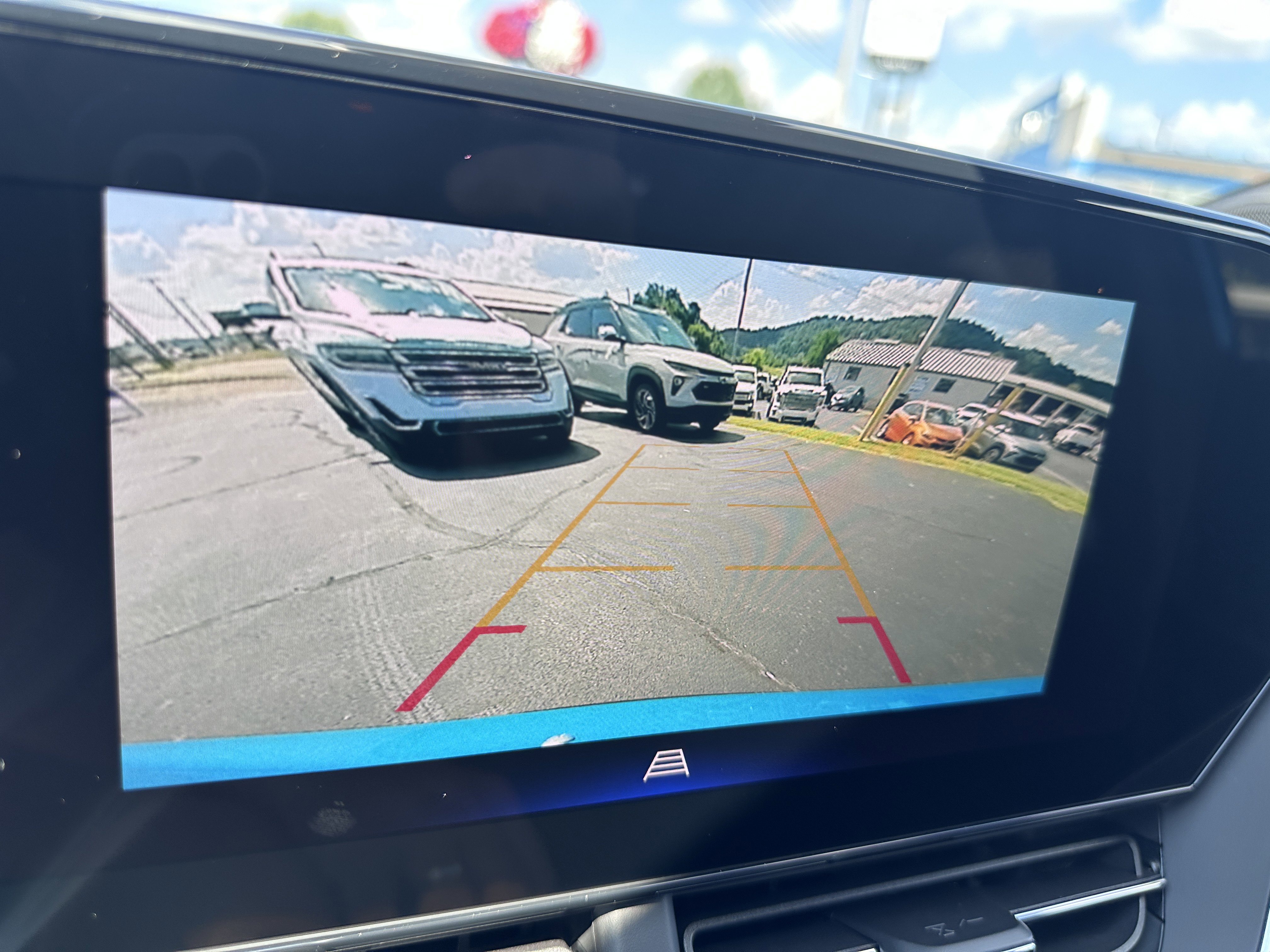 New 2025 Chevrolet Trax RS w/ Driver Confidence Package image 19