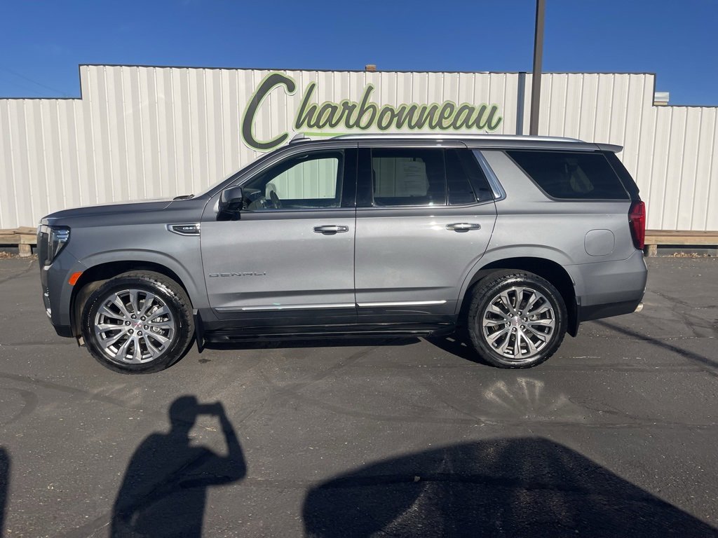 Used 2022 GMC Yukon Denali image 2