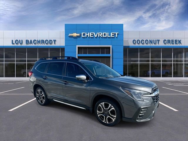 Used 2023 Subaru Ascent Limited w/ Technology Package image 2