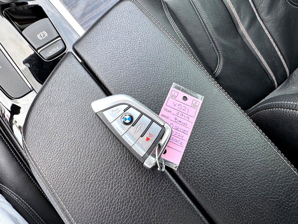 Used 2019 BMW 530i xDrive image 37