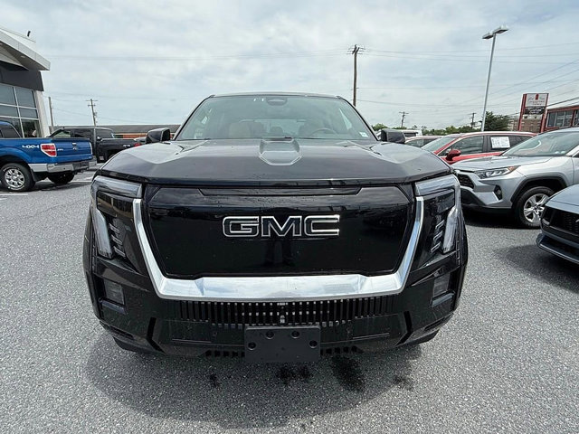Used 2025 GMC Sierra EV Denali AWD/4WD image 9