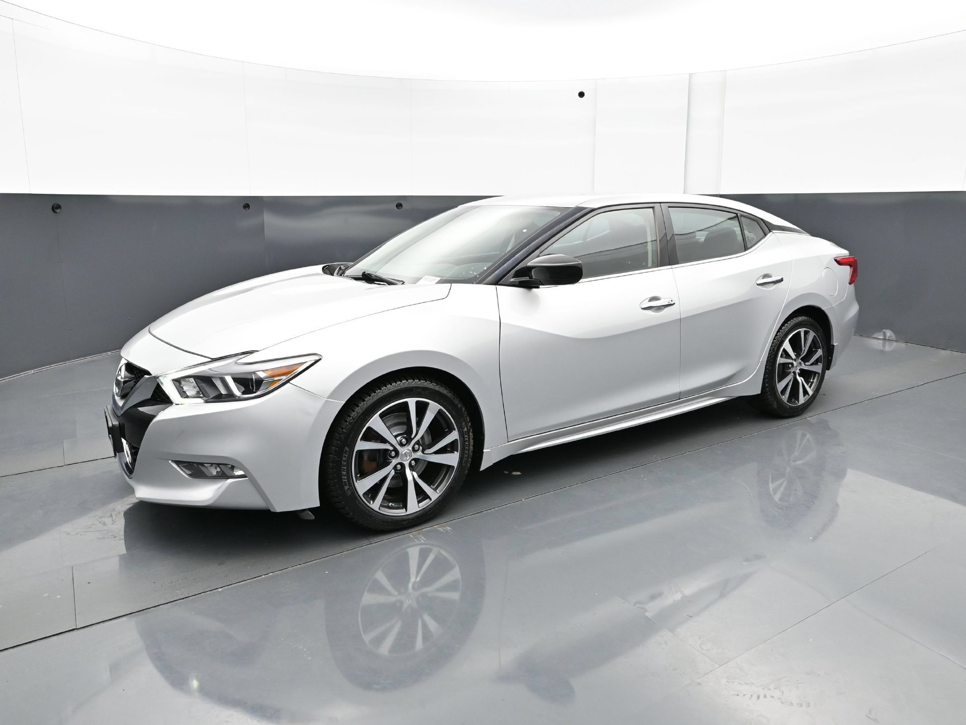 Used 2016 Nissan Maxima 3.5 S FWD image 2