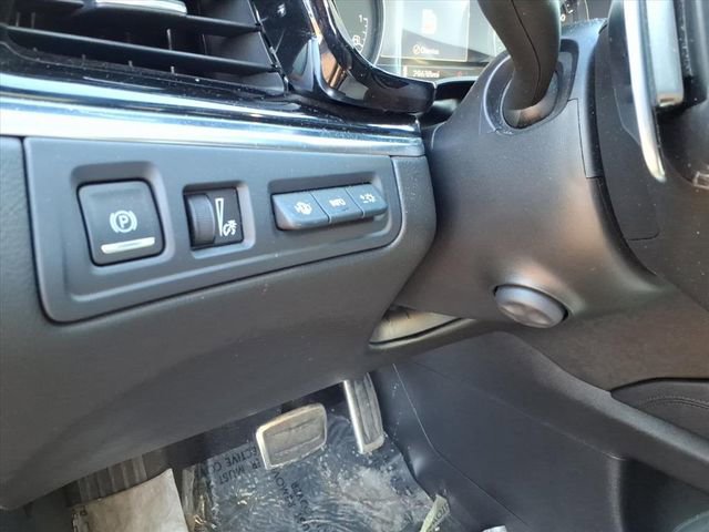 Used 2023 Cadillac XT6 Sport w/ Technology Package image 30