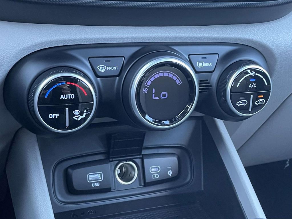 New 2026 Hyundai Venue SEL FWD image 29