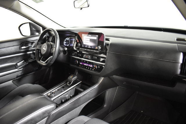 Used 2022 Nissan Pathfinder SV w/ SV Premium Package AWD/4WD image 37