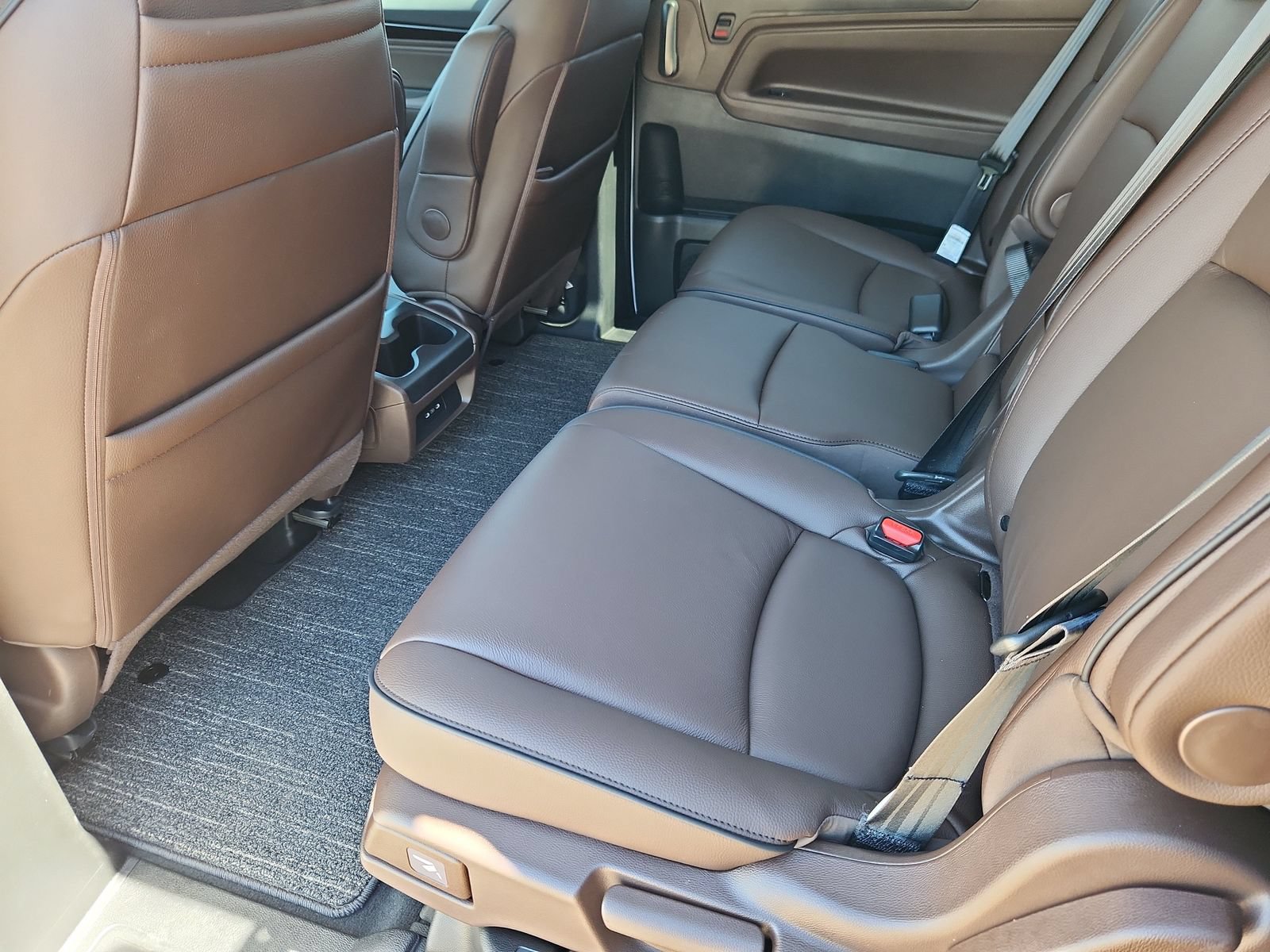 Certified 2026 Honda Odyssey Touring image 11