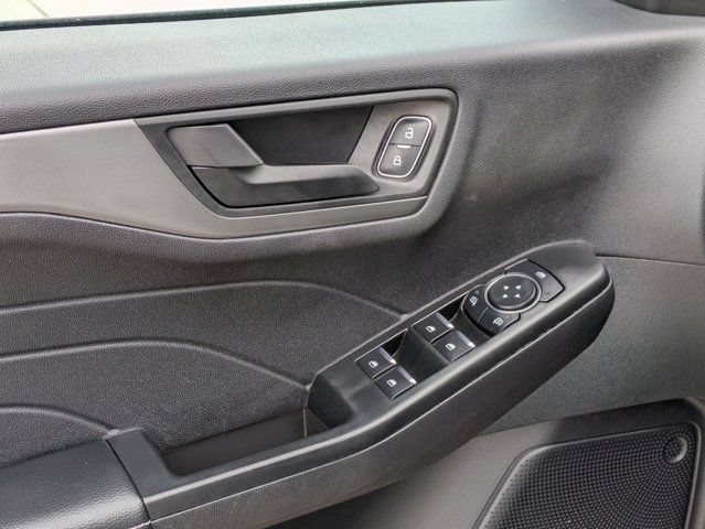 Used 2025 Ford Escape Active AWD/4WD image 13