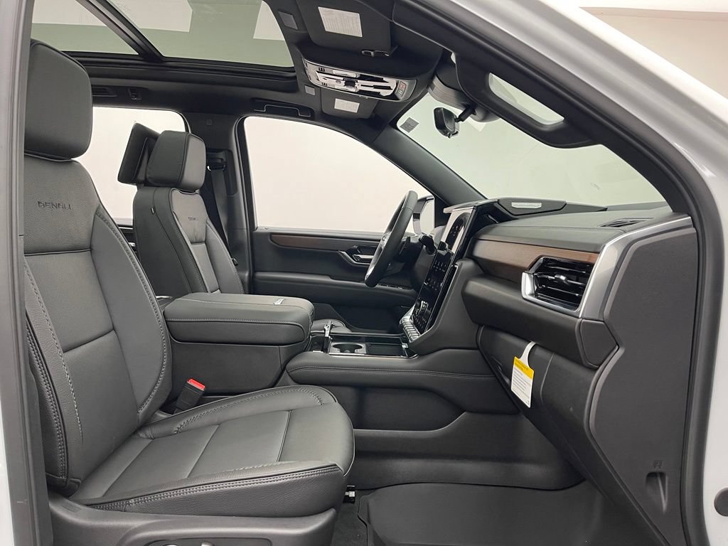 New 2026 GMC Yukon XL Denali w/ Denali Reserve Package AWD/4WD image 41