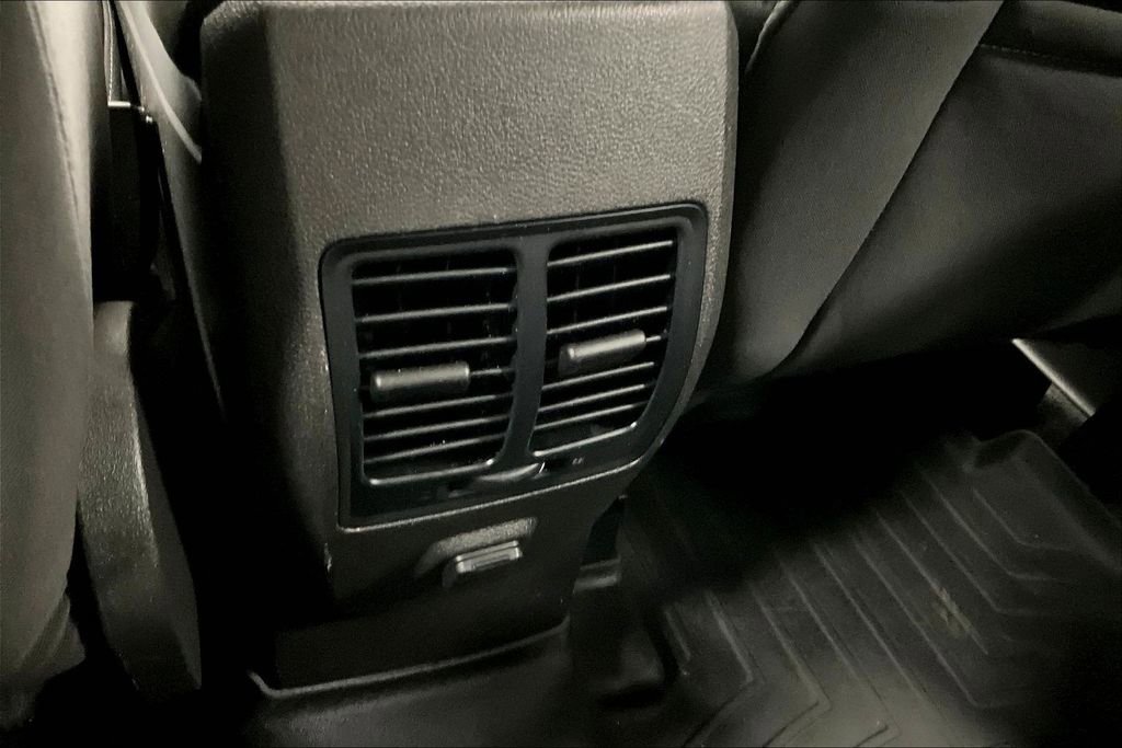 Used 2017 Ford Escape SE image 30