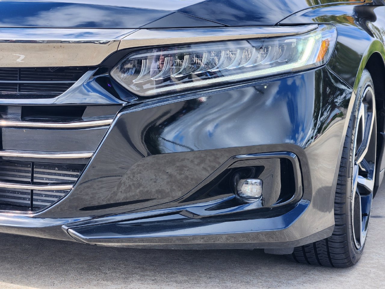Certified 2022 Honda Accord Sport image 9
