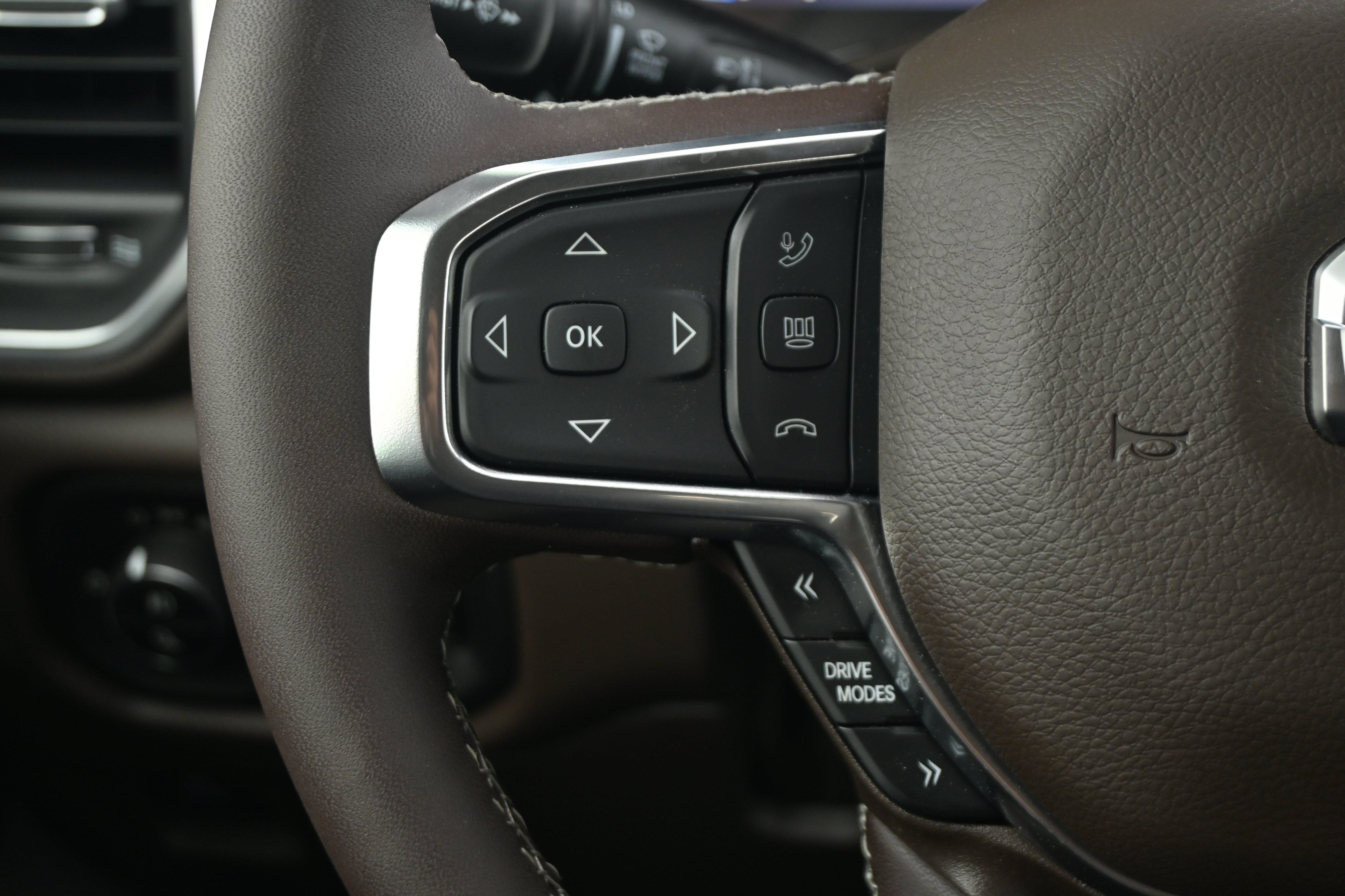 New 2026 RAM 1500 Laramie AWD/4WD image 19