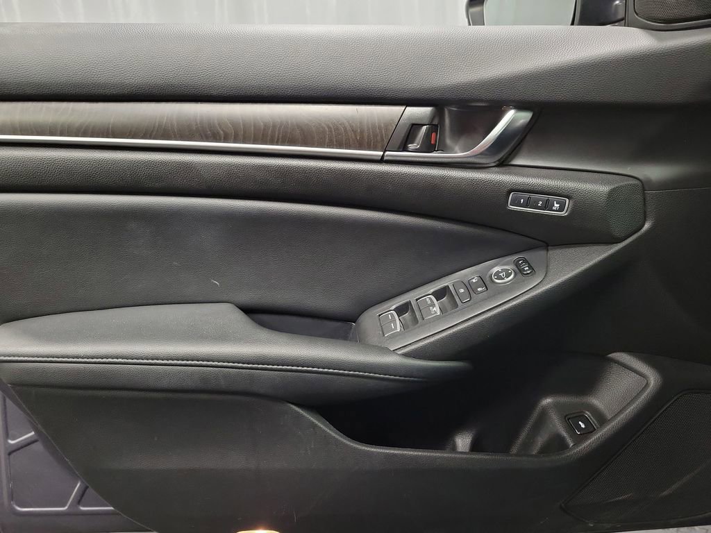 Used 2022 Honda Accord Touring image 24