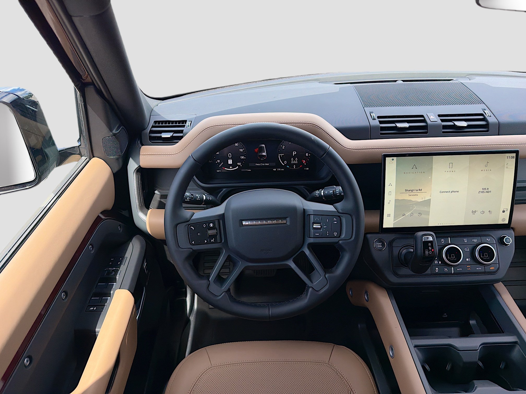 New 2026 Land Rover Defender 130 X-Dynamic SE AWD/4WD image 17