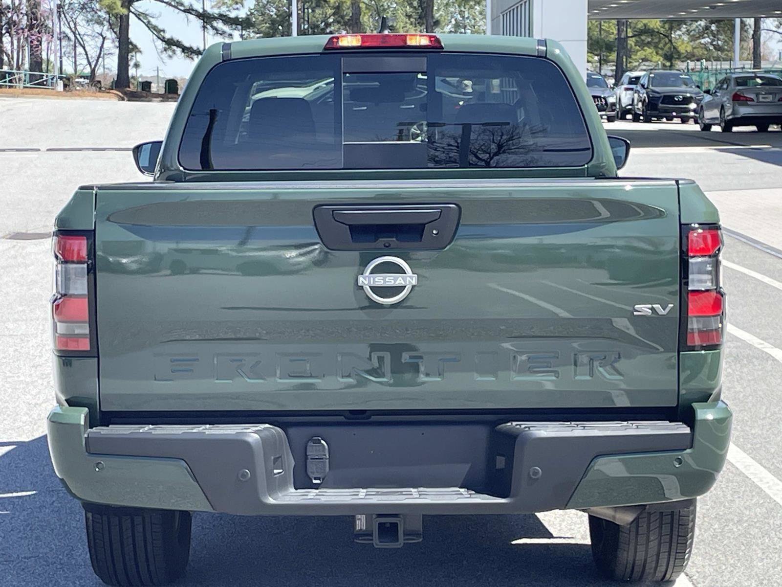 Used 2024 Nissan Frontier SV w/ SV Convenience Package image 3