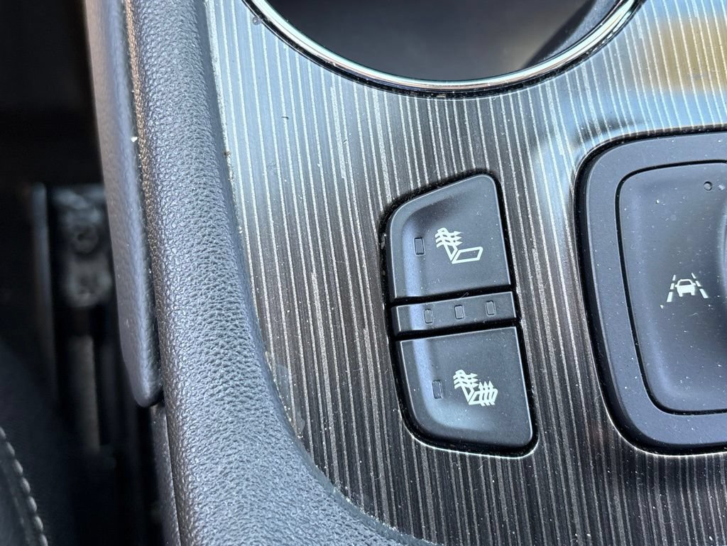 Certified 2023 GMC Acadia SLT AWD/4WD image 16