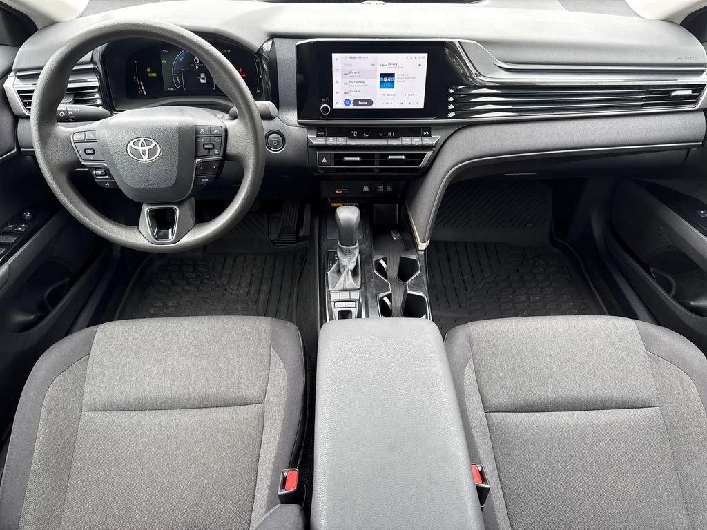 Used 2025 Toyota Camry LE w/ Convenience Package FWD image 10
