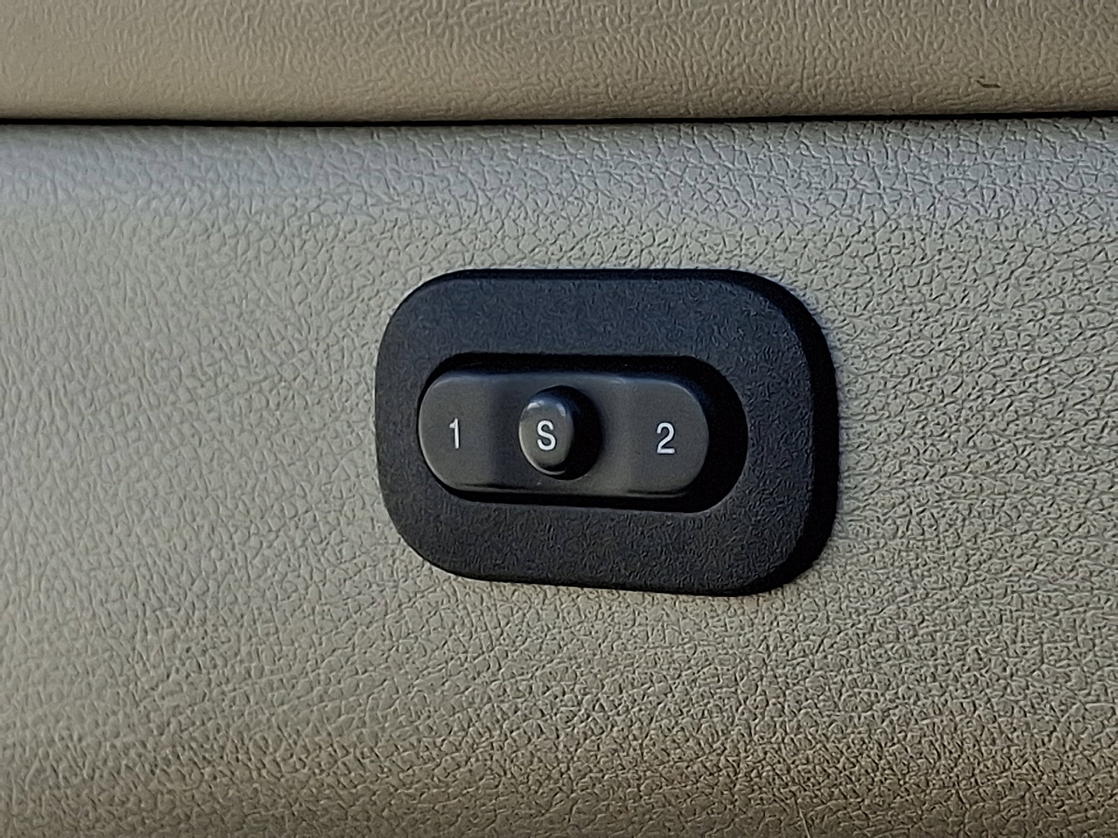 Used 2015 Dodge Durango Limited w/ Premium Group image 27