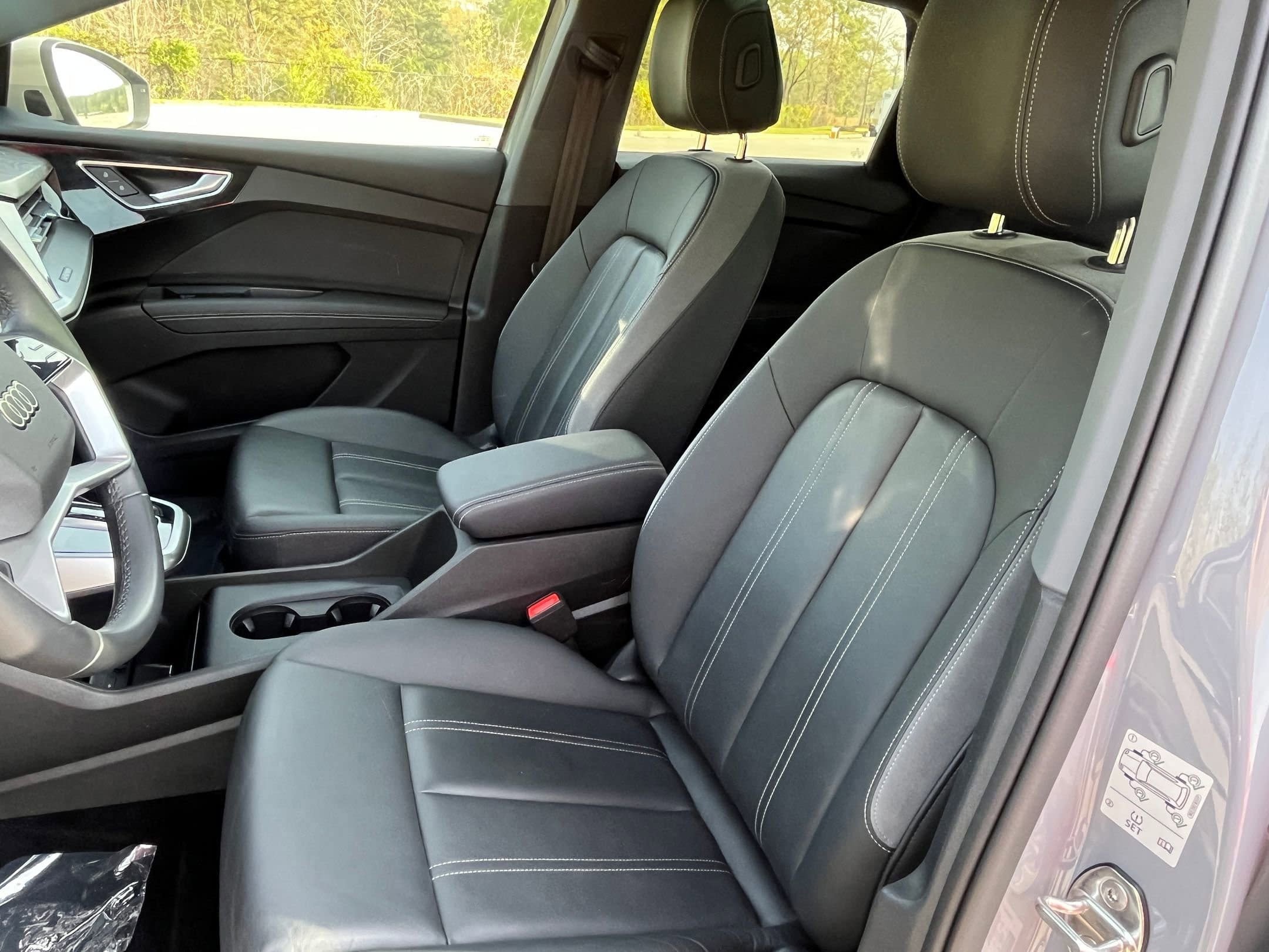Used 2024 Audi Q4 e-tron Prestige image 20