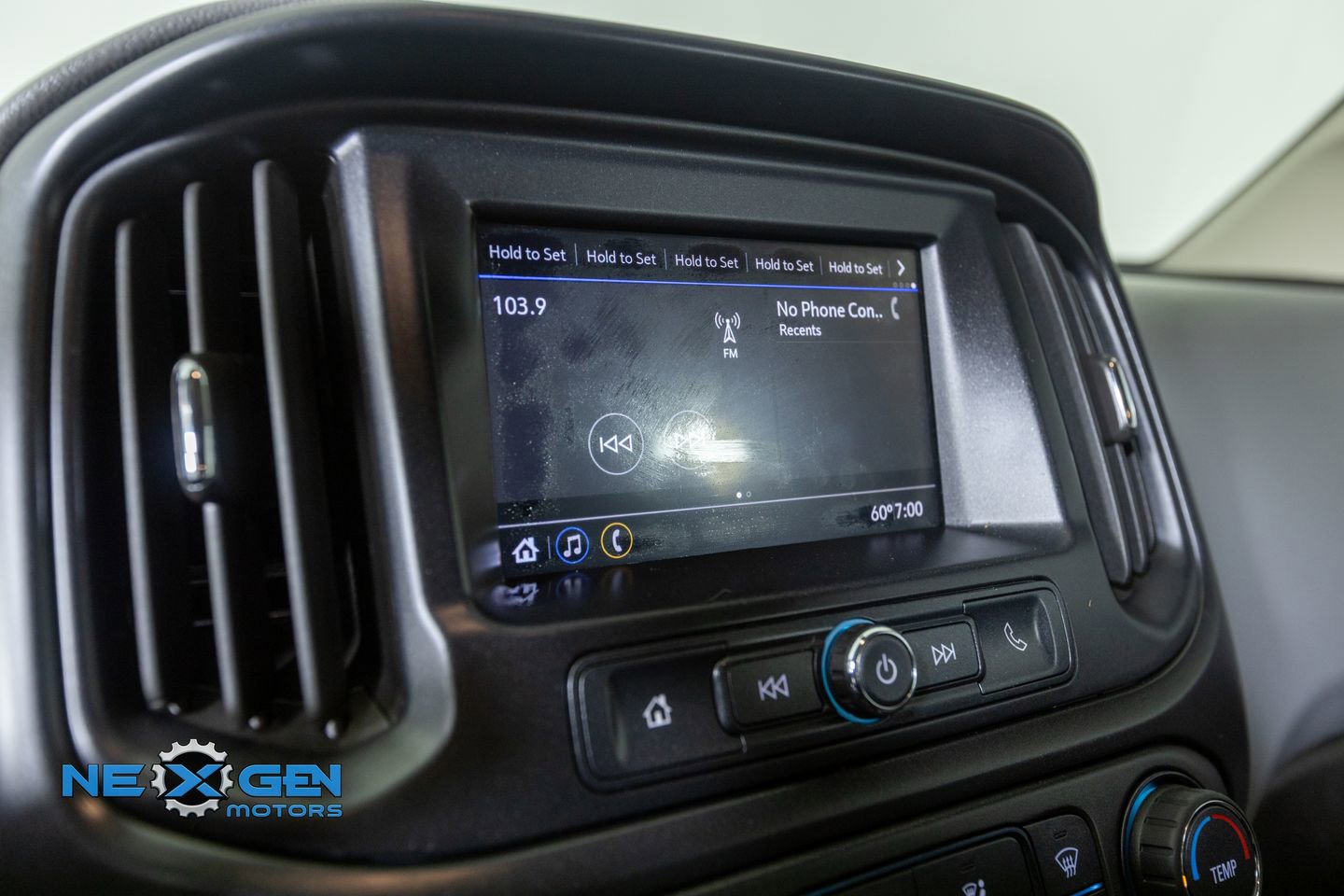 Used 2020 Chevrolet Colorado W/T w/ WT Convenience Package RWD image 18