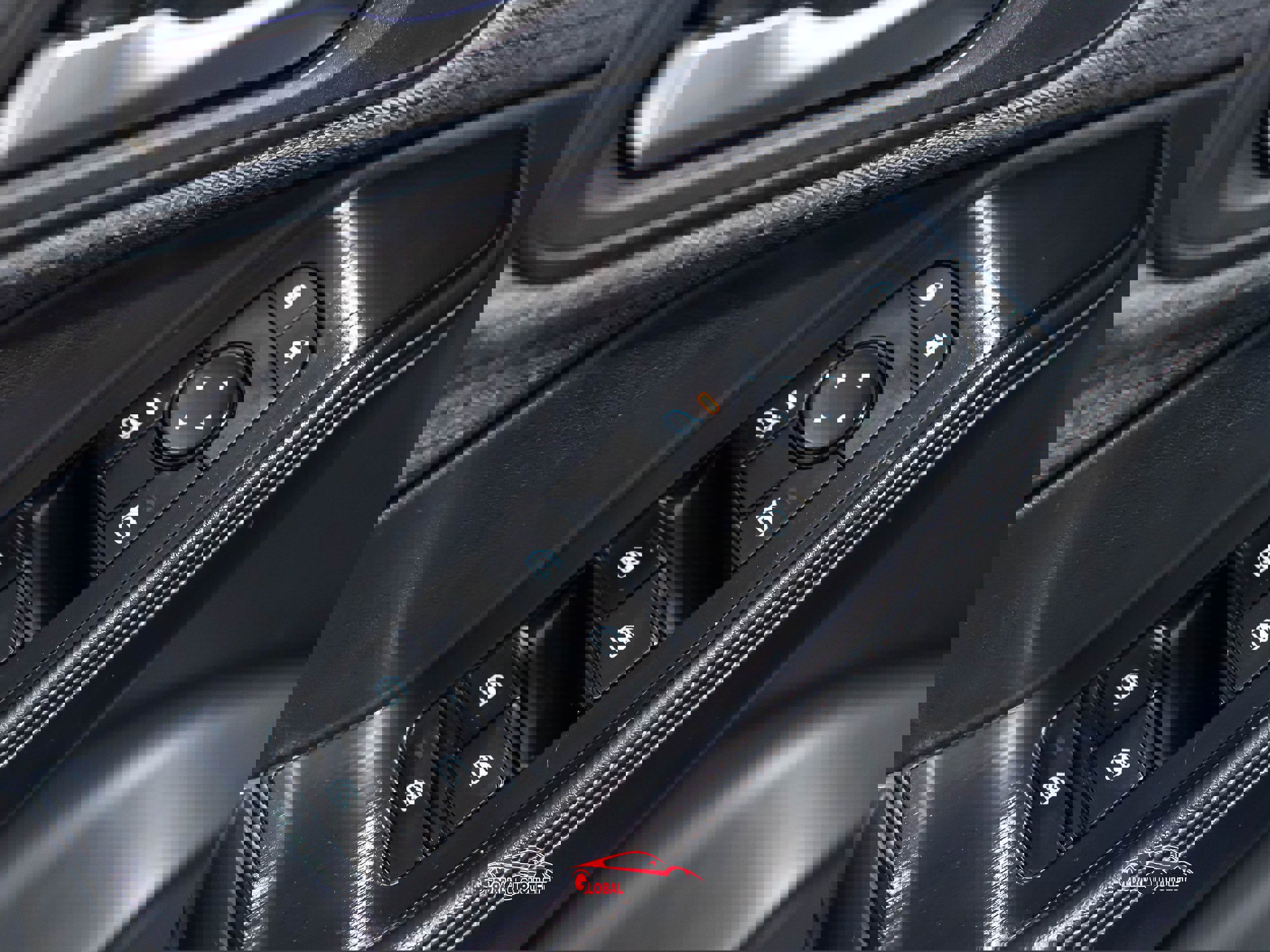 Used 2021 Nissan Rogue SV image 39