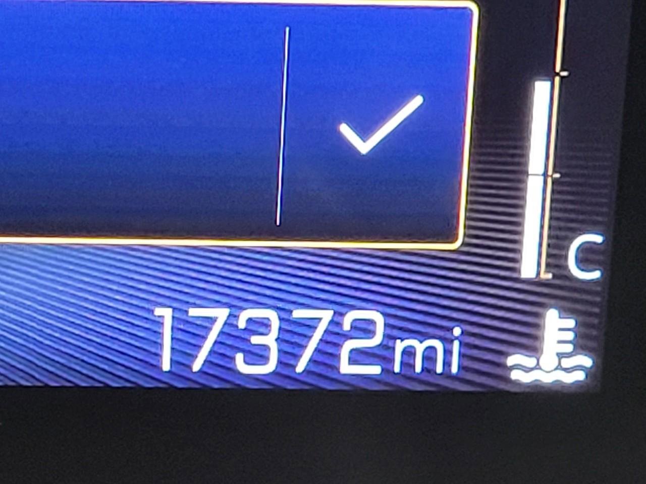 Used 2025 Chevrolet TrailBlazer LT image 2