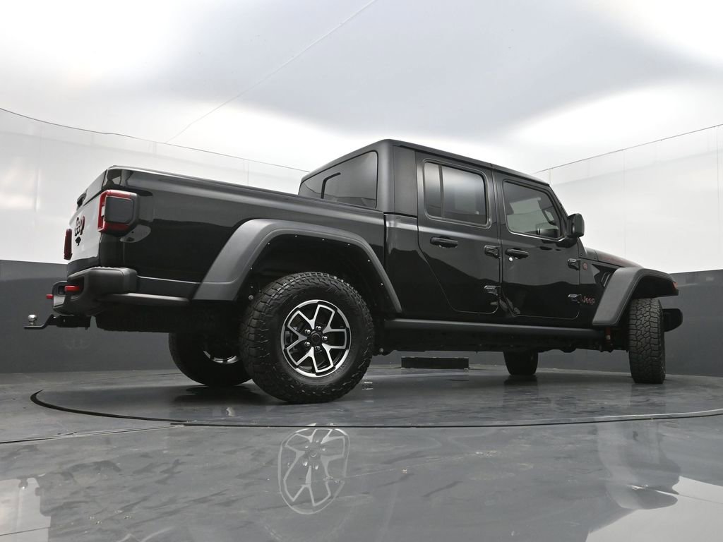 Used 2024 Jeep Gladiator Rubicon image 32