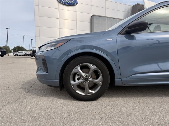 Used 2023 Ford Escape ST-Line w/ Tech Pack #1 image 9