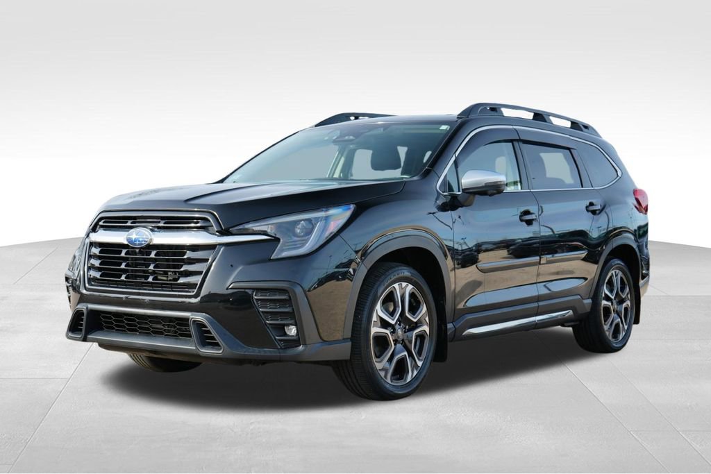 Used 2023 Subaru Ascent Limited w/ Technology Package image 3
