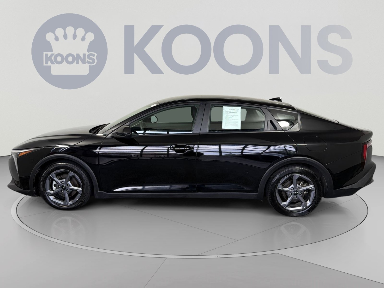 Used 2025 Kia K4 FWD image 2
