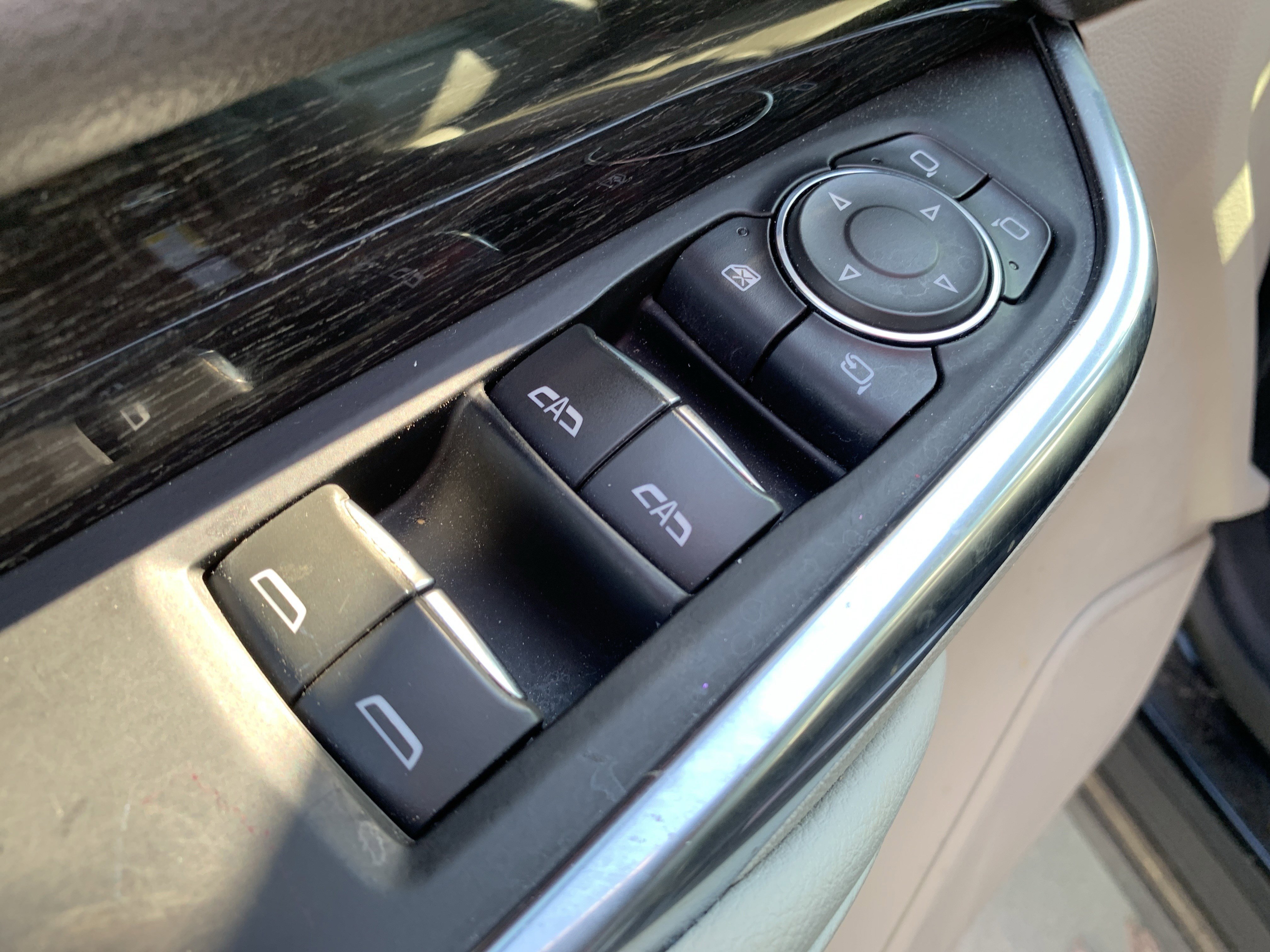 Used 2020 Cadillac XT4 Premium Luxury image 15