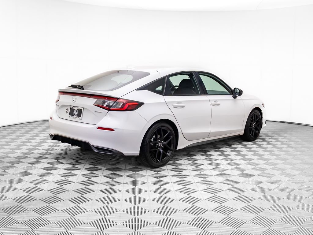 Used 2023 Honda Civic Sport image 6