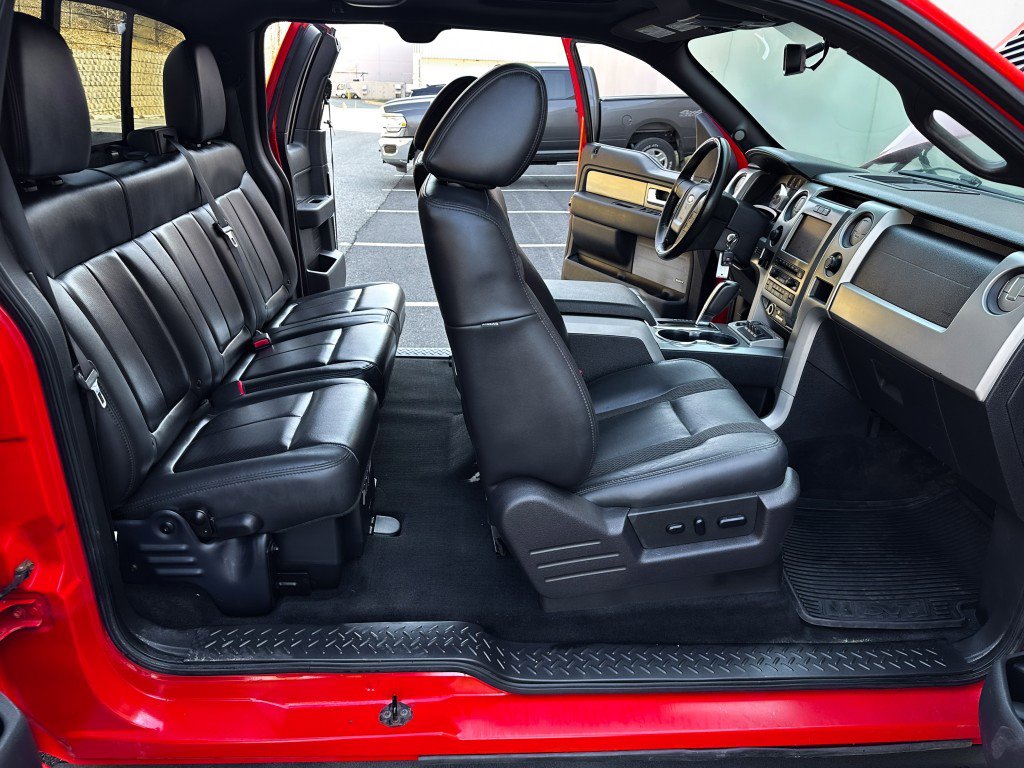 Used 2010 Ford F150 Raptor image 27